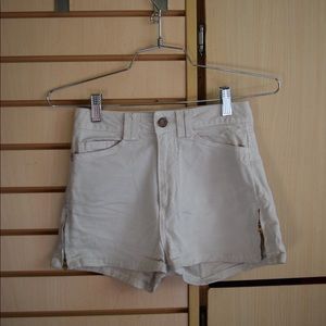 American Apparel : High Waist Denim shorts